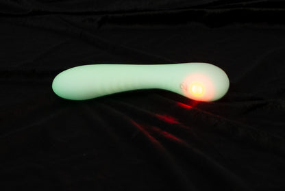 You2Toys GITD G-Spot Vibrator mit nachleuchtender Soft-Touch-Textur