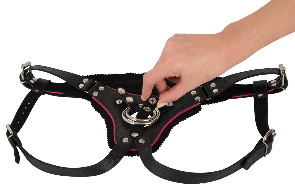 ZADO Strap-on-Harness aus Leder im Trachten-Look