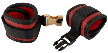 Bad Kitty Neck-to-Wrist-Bondage mit Augenmaske, rot/schwarz