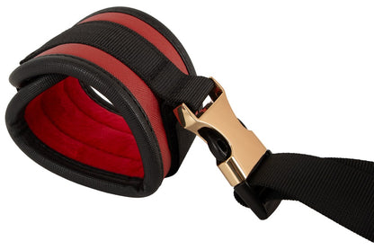 Bad Kitty Neck-to-Wrist-Bondage mit Augenmaske, rot/schwarz